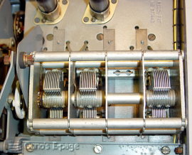 
     Detail of the triple ganged tuning capacitor.
    