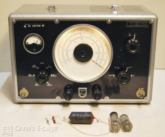 
    The GM2317 and removed components.
    