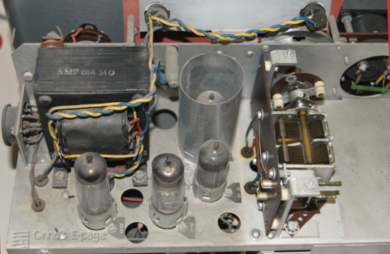 
    A view at the inside from the back.
    